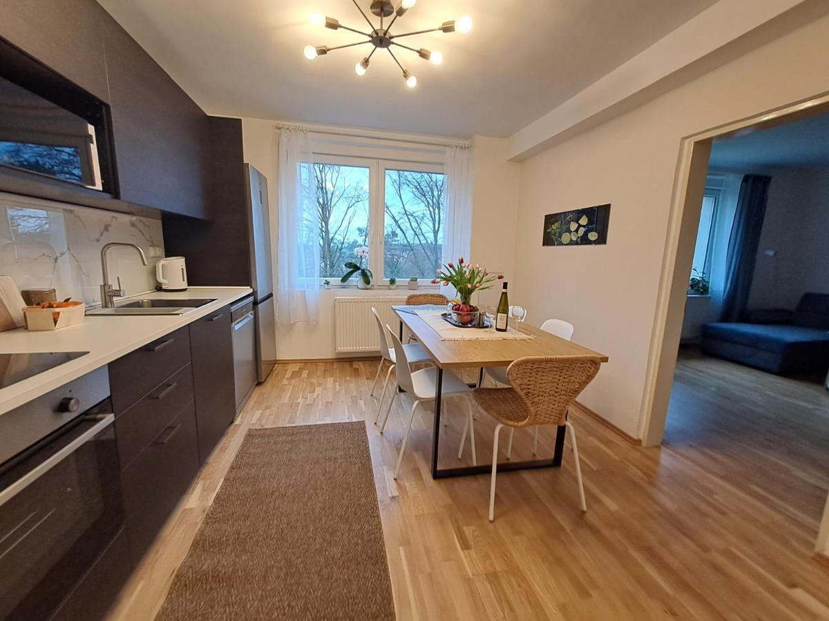 Apartmanovy Dum Se Zahradou V Klidne Casti Prahy Praga Exterior foto