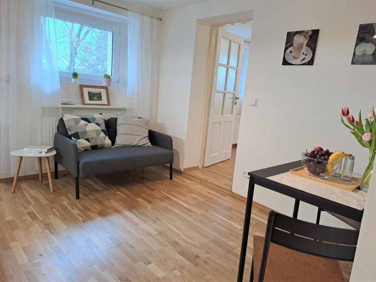 Apartmanovy Dum Se Zahradou V Klidne Casti Prahy Praga Exterior foto
